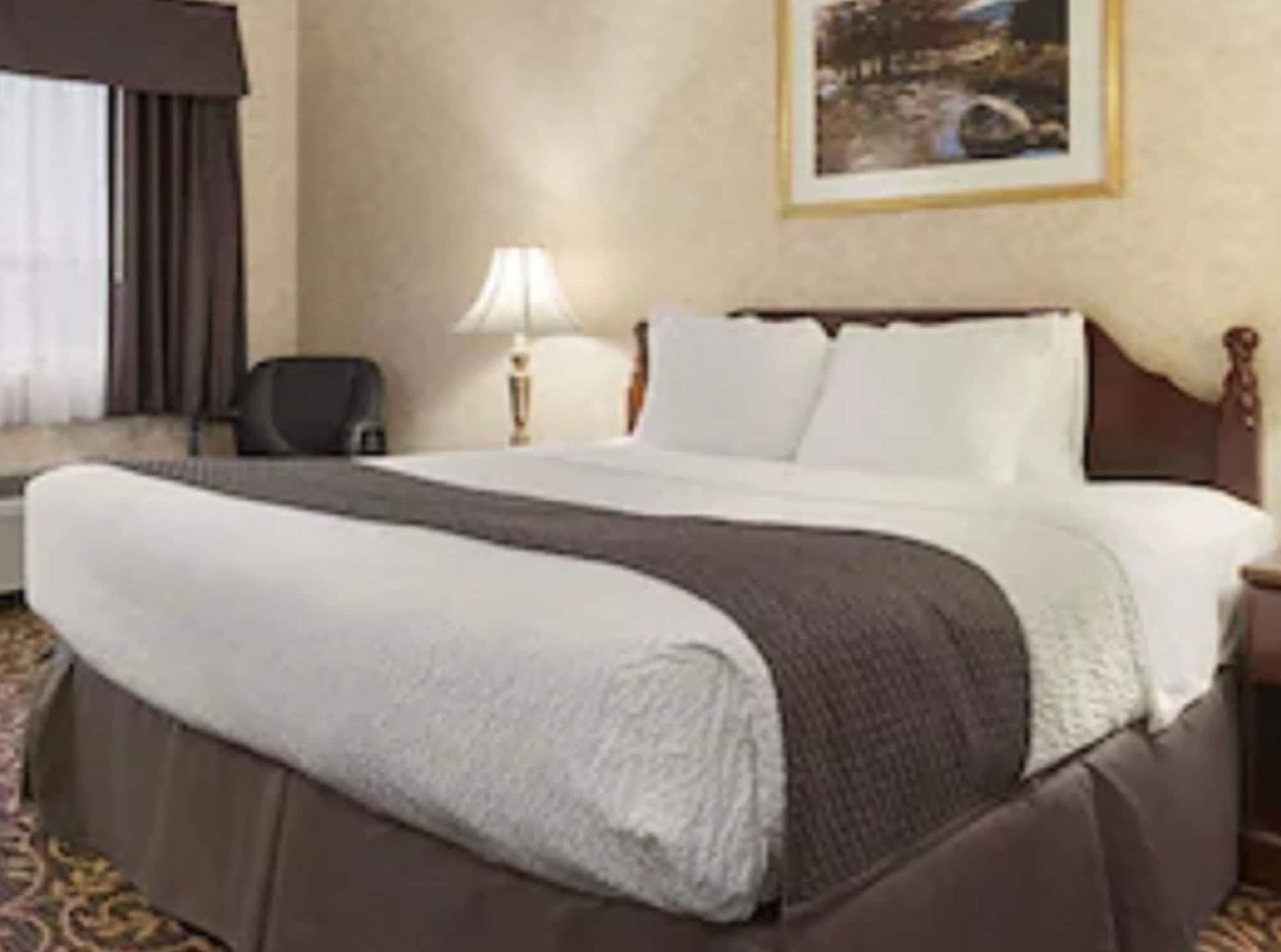 Days Inn By Wyndham Toronto East Lakeview Buitenkant foto